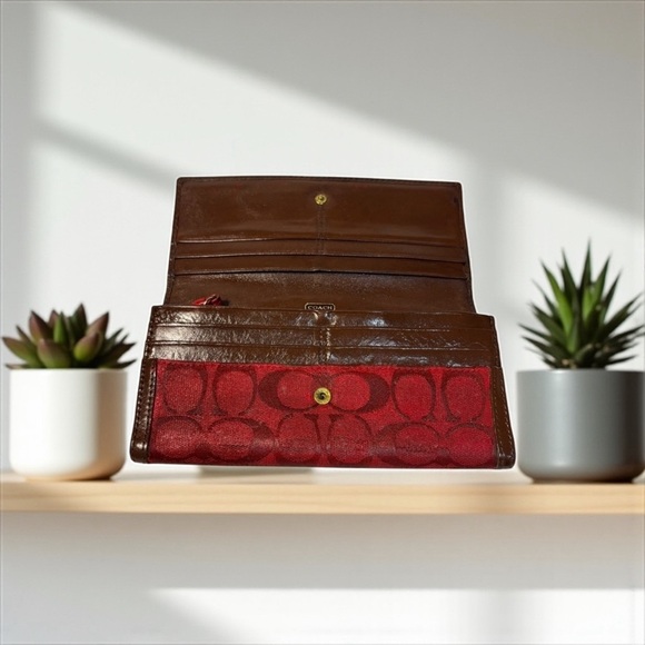 Handpainted Coach Signature Wallet - Picture 2 of 13